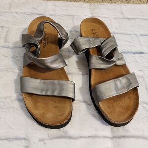 Naot size 40 silver
